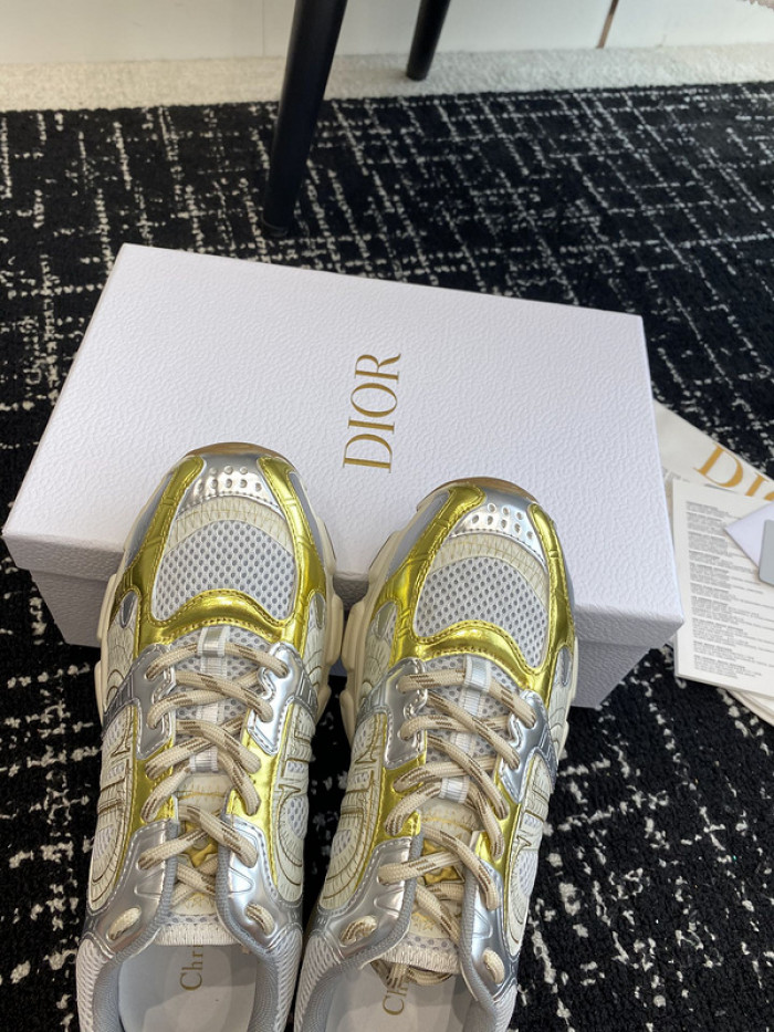 d*r  sneakers   drs-004