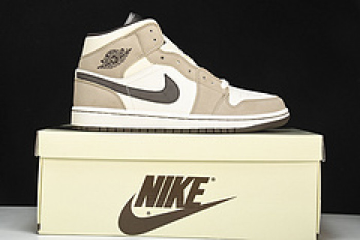 air jordan 1 mid 554766-003